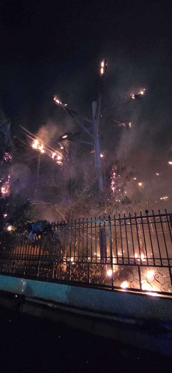 Se incendia tobogán en Las Anitas, registran solo daños materiales 