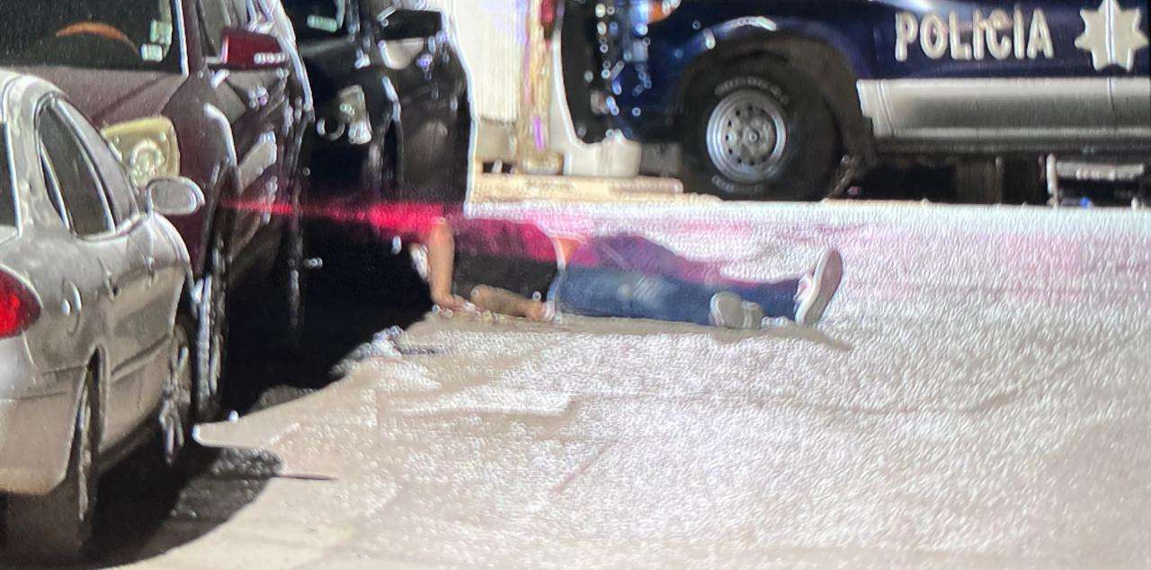 Asesinan a hombre a balazos en la Mariano Escobedo