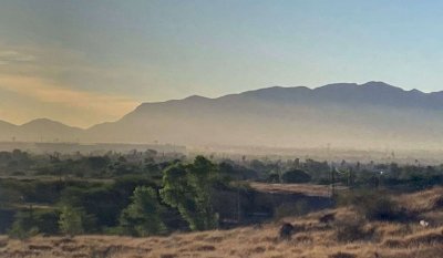 Cubre capa de contaminación el oriente de la ciudad
