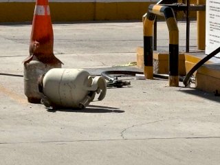 Explota tanque en gasera y lesiona a menor en Viñedos California