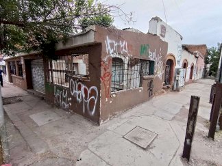 Denuncian riesgos por inmueble abandonado en el Centro