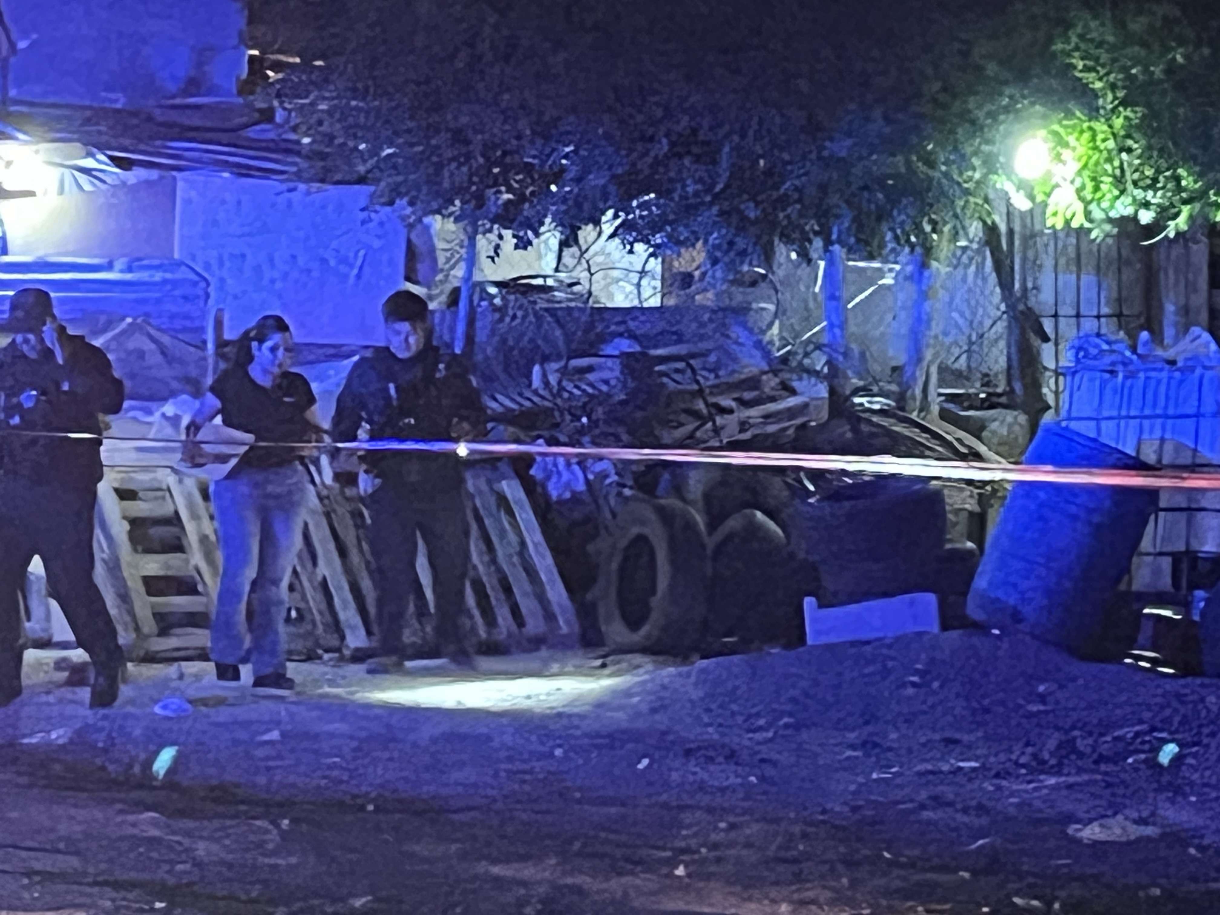  Rafaguean a pareja y mueren en plena calle