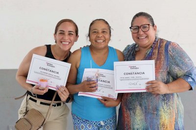 Capacitan a más de 100 mujeres durante Sabaditos Emprendedores