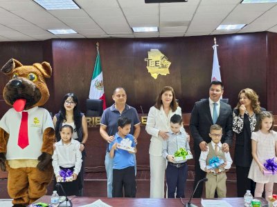  Celebran sesión infantil en el Tribunal Estatal Electoral