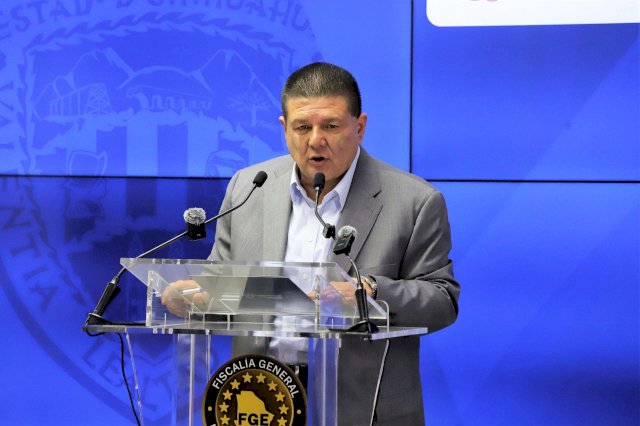 Apuesta Jáuregui por la transparencia; renuncia a la FGE
