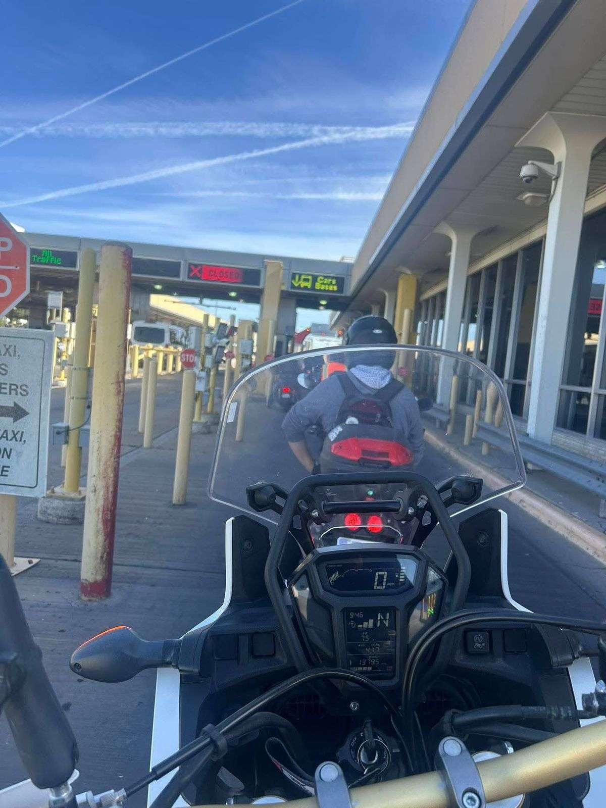 Cuentan motociclistas con carril para cruces internacionales
