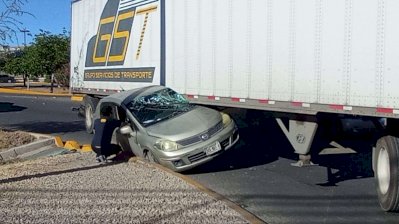 Deja fuerte choque una lesionada en la Tecnológico 
