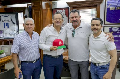 Recibe Alcalde a Benjamín Gil, mánager campeón de la Serie del Caribe