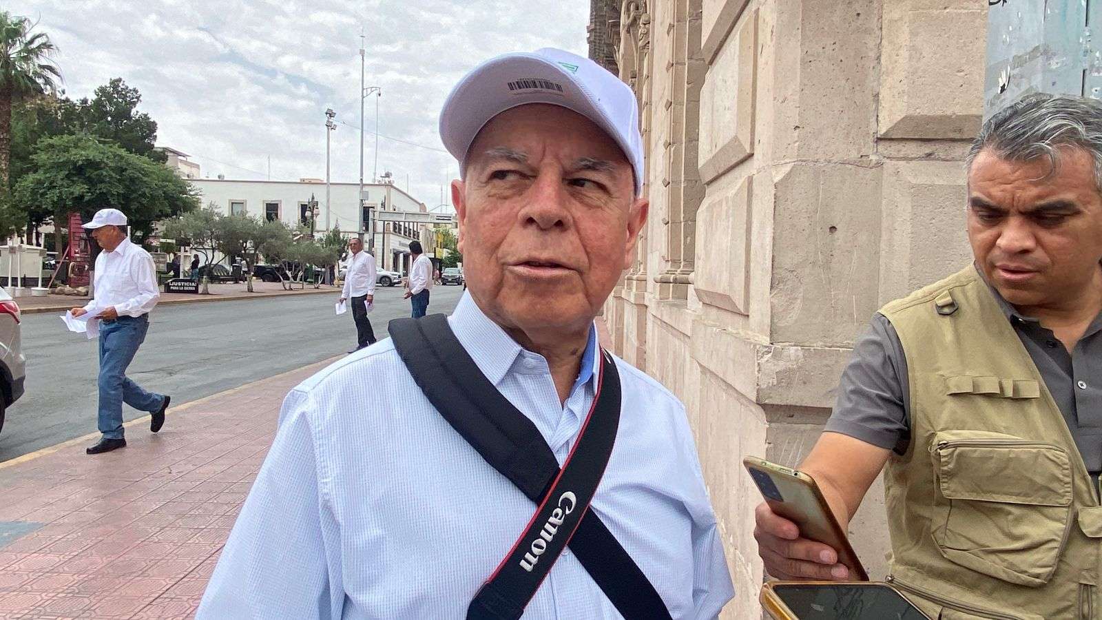 Protestan jubilados de CFE contra afectaciones a pensiones