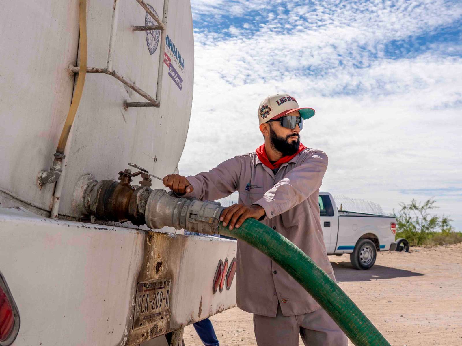 Atiende JMAS centros y albergues con reparto de agua en Lo Kilómetros