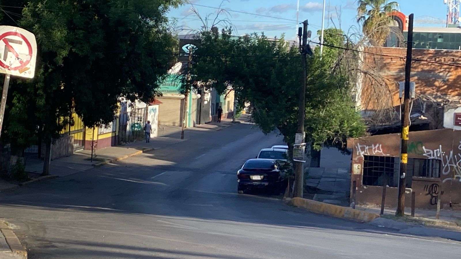 Lucen calles del centro vacías por día de asueto 
