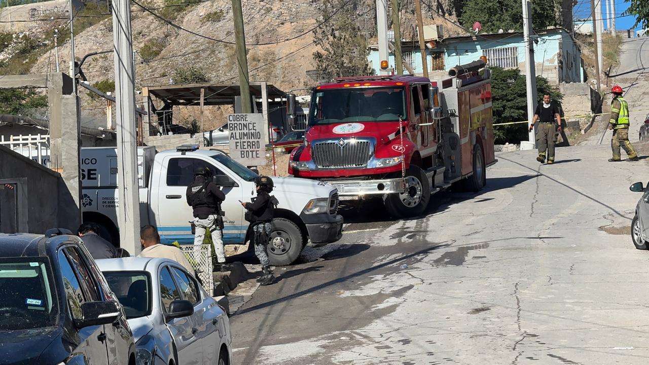 Muere adolescente en incendio de su casa en la colonia Luis Echeverría