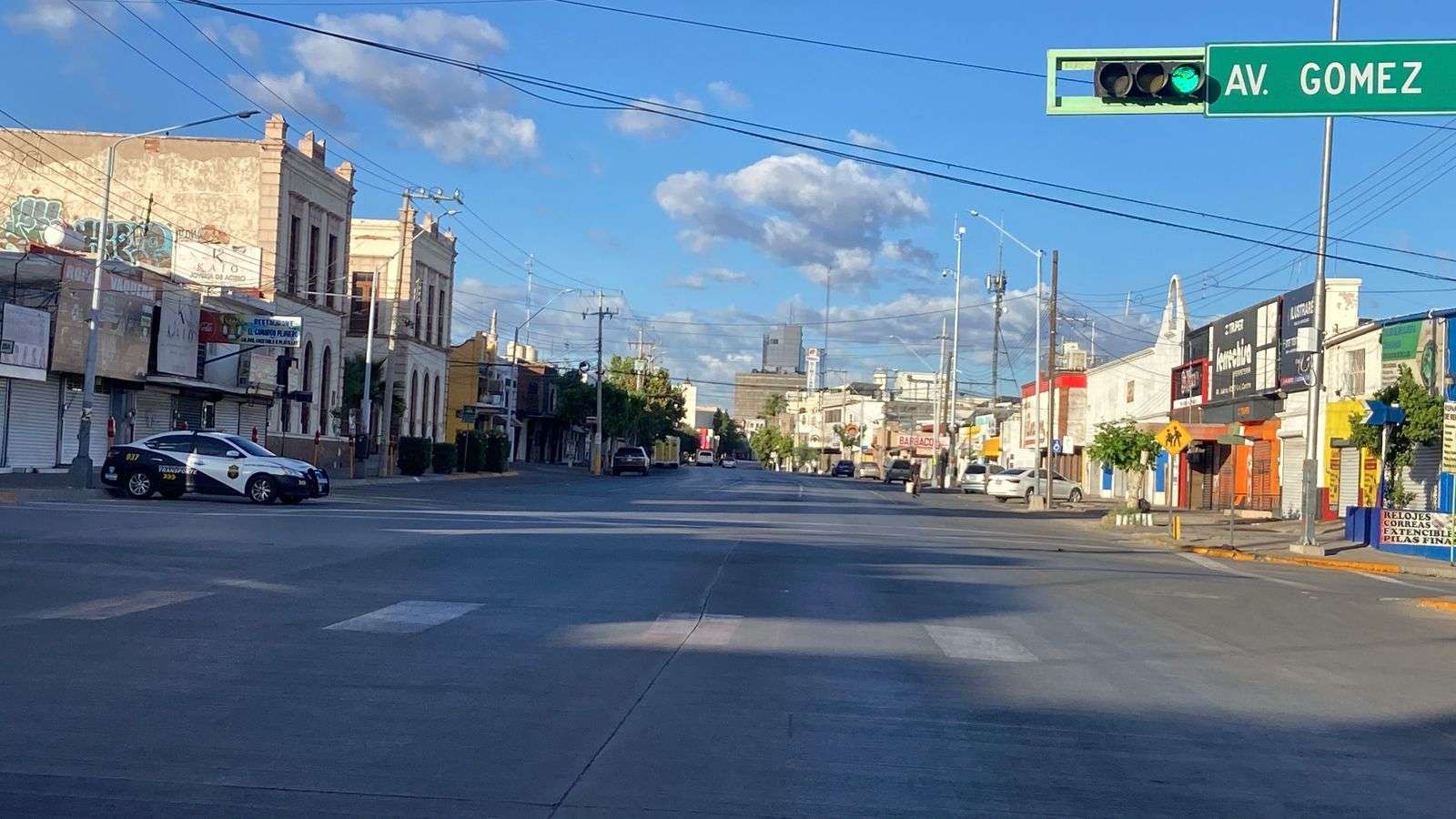 Lucen calles del centro vacías por día de asueto 
