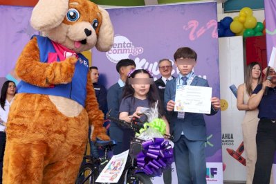 Celebran más de 3 mil niños indígenas el Día de la Niñez en El Colibrí