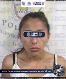 La detienen con droga, pipas y vapeadores
