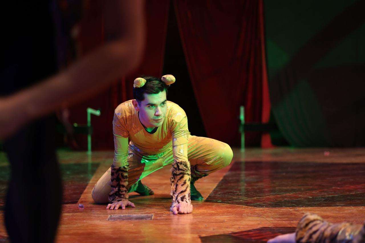 Conquista circo, maroma y danza  al público juarense en el CMA