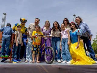 Festejan con actividades y rifas el Día de la niñez en Delicias