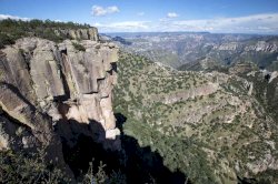 Sube la temperatura en Urique a 35.6 grados centígrados