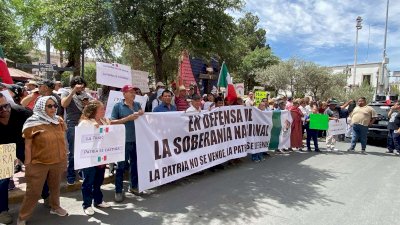 Cierran calles del primer cuadro de la ciudad por protesta 