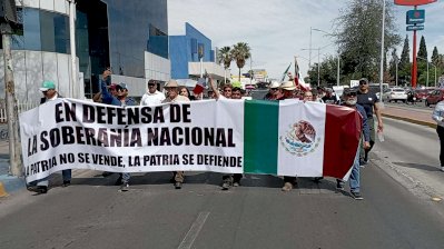 Protestan ciudadanos por la defensa de la soberanía nacional