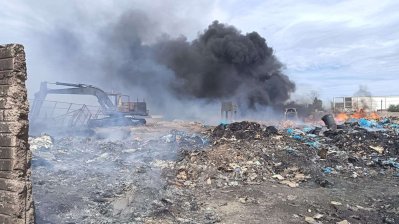 Reavivan vientos fuego en recicladora de la Juan Pablo II