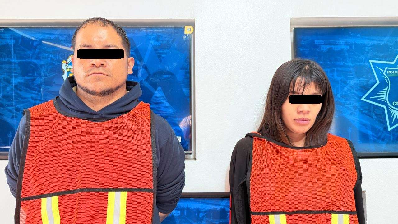 Detienen a dos narcomenudistas