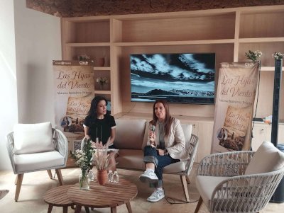 Presenta Vanessa Ramírez Prieto su ópera prima Las hijas del viento