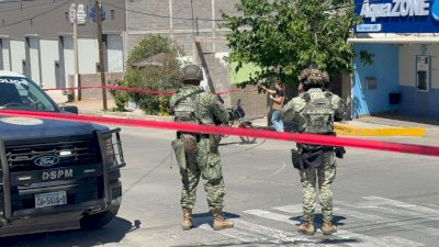 Balean a motociclista en Santa Rosa; le aseguran droga y arma de utilería