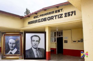 Simboliza primaria María G. de Ortiz el amor eterno de un hijo en Meoqui