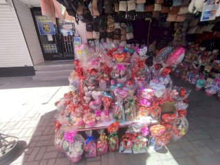 Resienten comerciantes ambulantes bajas ventas este 10 de mayo