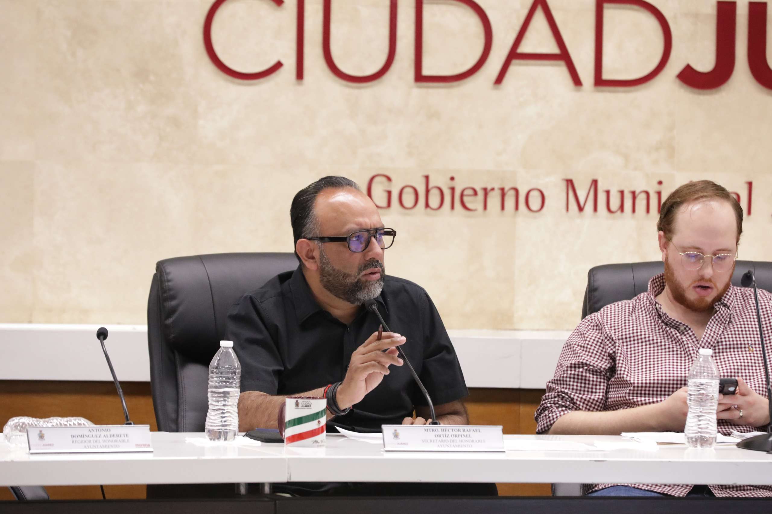 Proponen adaptar transporte público para usuarios con silla de ruedas y muletas
