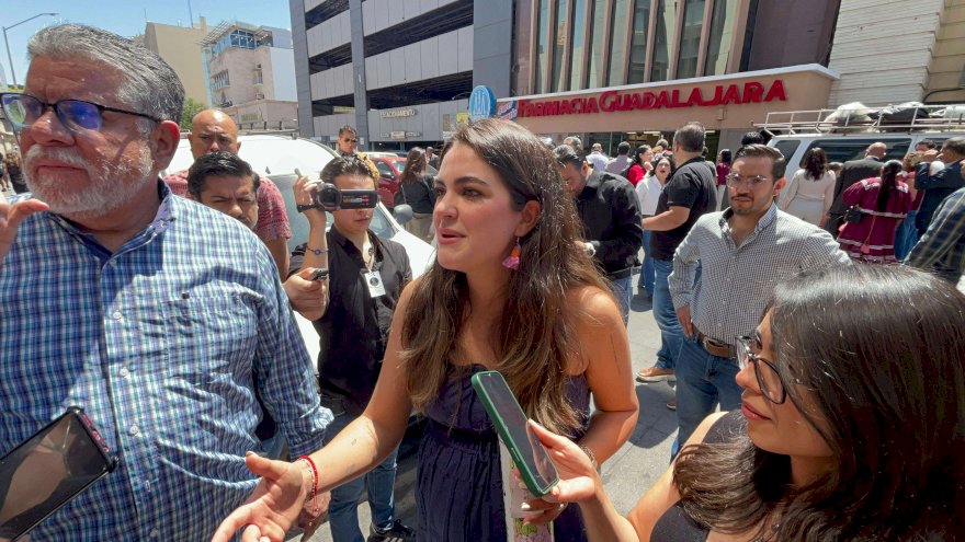 Frena Andrea Chávez a Corral; le pide no opinar sobre vida interna de Morena 