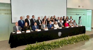 Certifican a servidores públicos en controversias administrativas