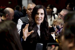 Revienta Kenia López contra Morena por Maru Campos