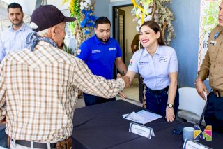 Acerca Miriam Soto más servicios y atención en Miércoles con tu Alcaldesa 