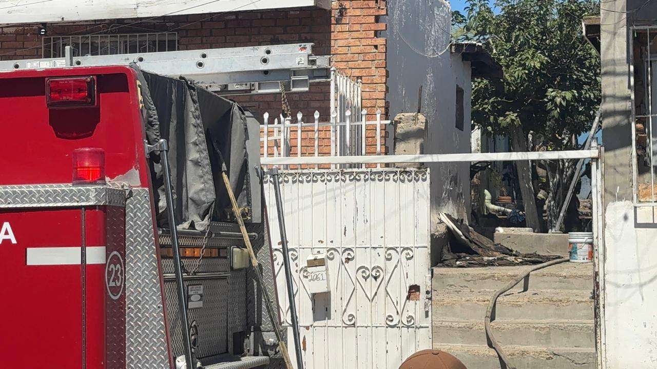 Incendio consume cuarto de vecindad en la colonia Corregidora 