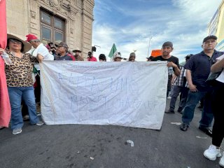 Excluyen a fundadores de Morena en Chihuahua de mitin en Palacio