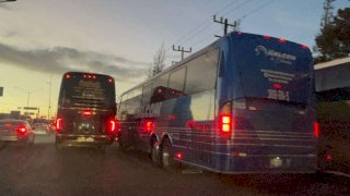 Termina el acarreo: Desfilan camiones de regreso a Juárez