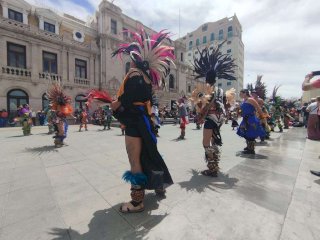 Toman la Plaza de Armas con danzas tradicionales a Santa Rita