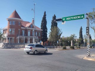 Reportan falla en semáforos de la Independencia y Bolívar