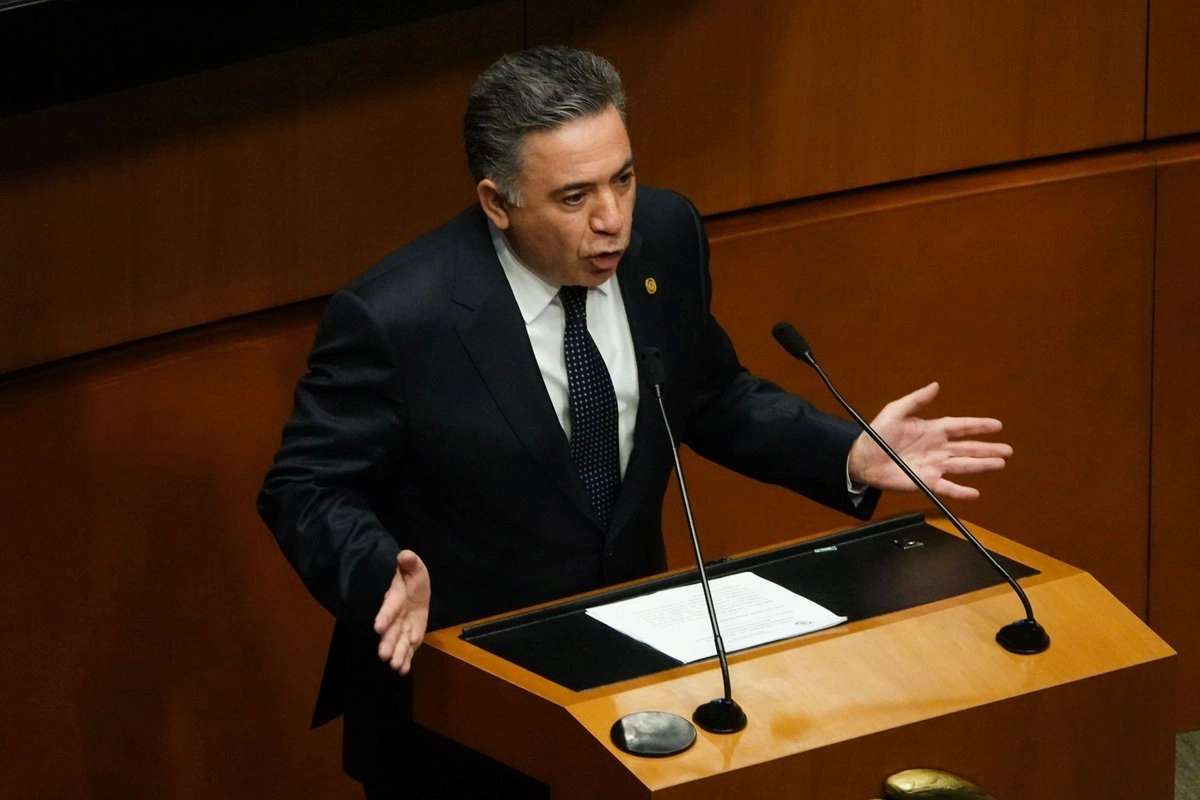Niega Enrique Inzunza  contacto con EU y afirma que está en Sinaloa