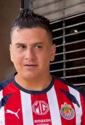 Buscan a hombre que agredió a adulto mayor en marcha de Morena