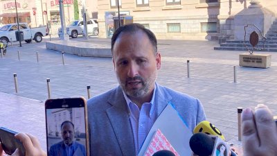 Critica De la Peña desorganización en marcha de Morena