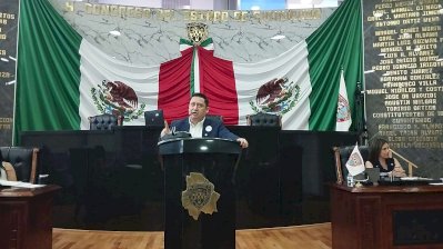 Chocan Morena y PAN en Congreso por marcha