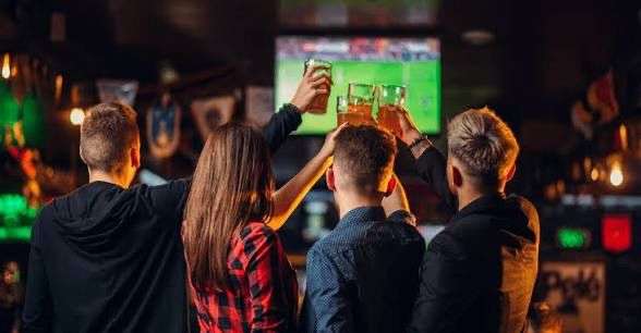 Analizan comerciantes alternativas para transmisiones deportivas en restaurantes 