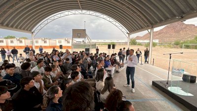 Entrega Marco Bonilla aula multidisciplinaria en el Cecytech 19