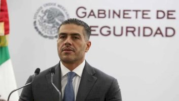 Bloquean cuentas de 22 funcionarios y 10 empresas por red de corrupción 