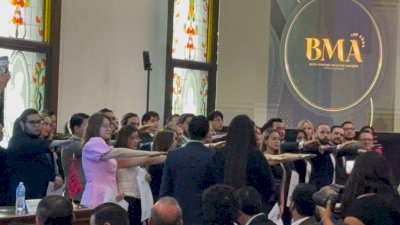 Toman protesta nuevos integrantes de la Barra Mexicana de Abogados