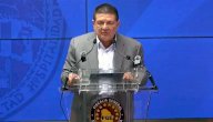 También citaron a César Jáuregui
