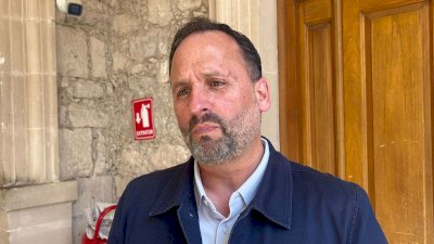 Tratan con tintes políticos más que jurídicos a Maru Campos: Santiago de la Peña